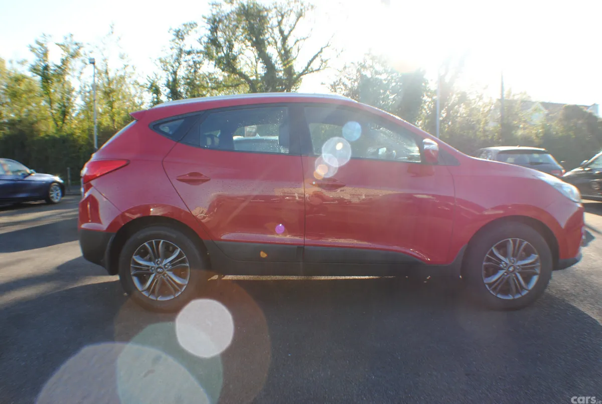 Hyundai ix35 SUV, Diesel, 2015, Red