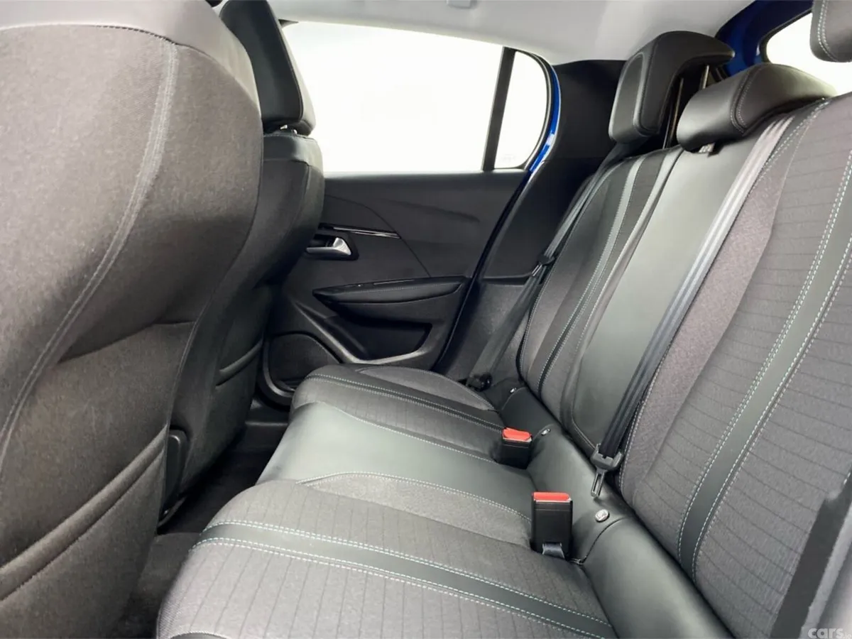 Peugeot 208 Hatchback, Electric, 2022, Blue