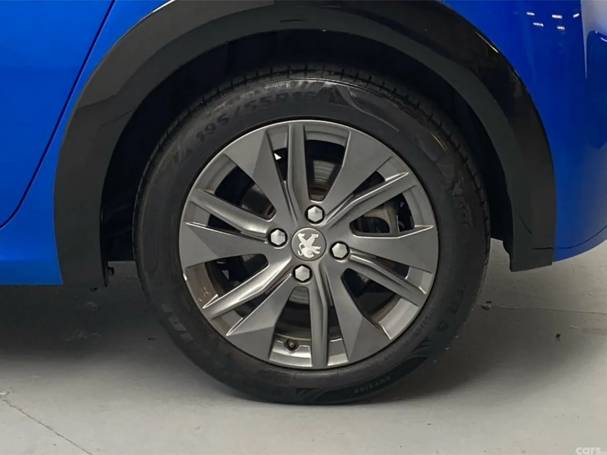 Peugeot 208 Hatchback, Electric, 2022, Blue
