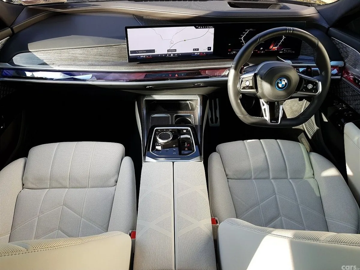 BMW 7-Series Saloon, Petrol Plug-in Hybrid, 2026, Black