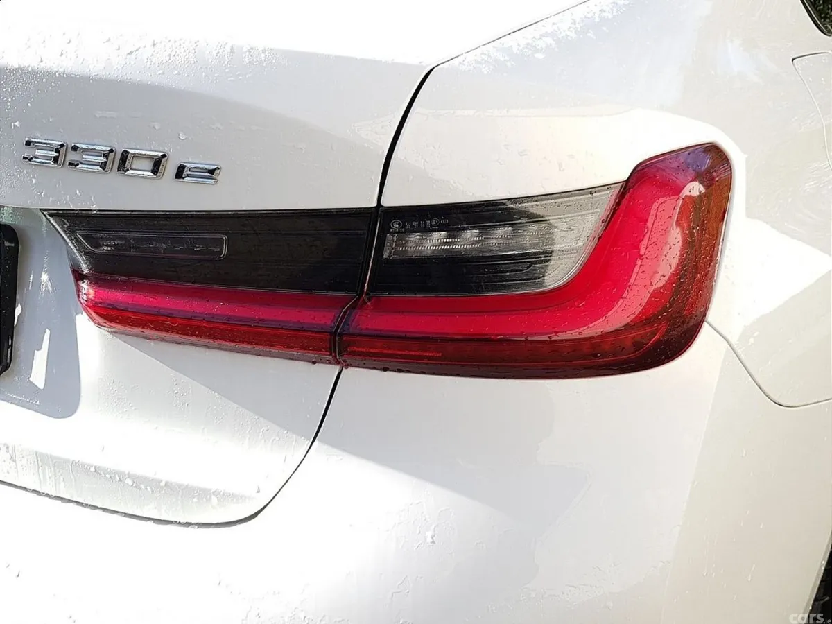 BMW 3-Series Saloon, Petrol Plug-in Hybrid, 2023, White