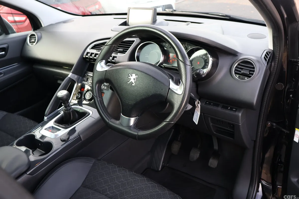 Peugeot 3008 SUV, Diesel, 2016, Black
