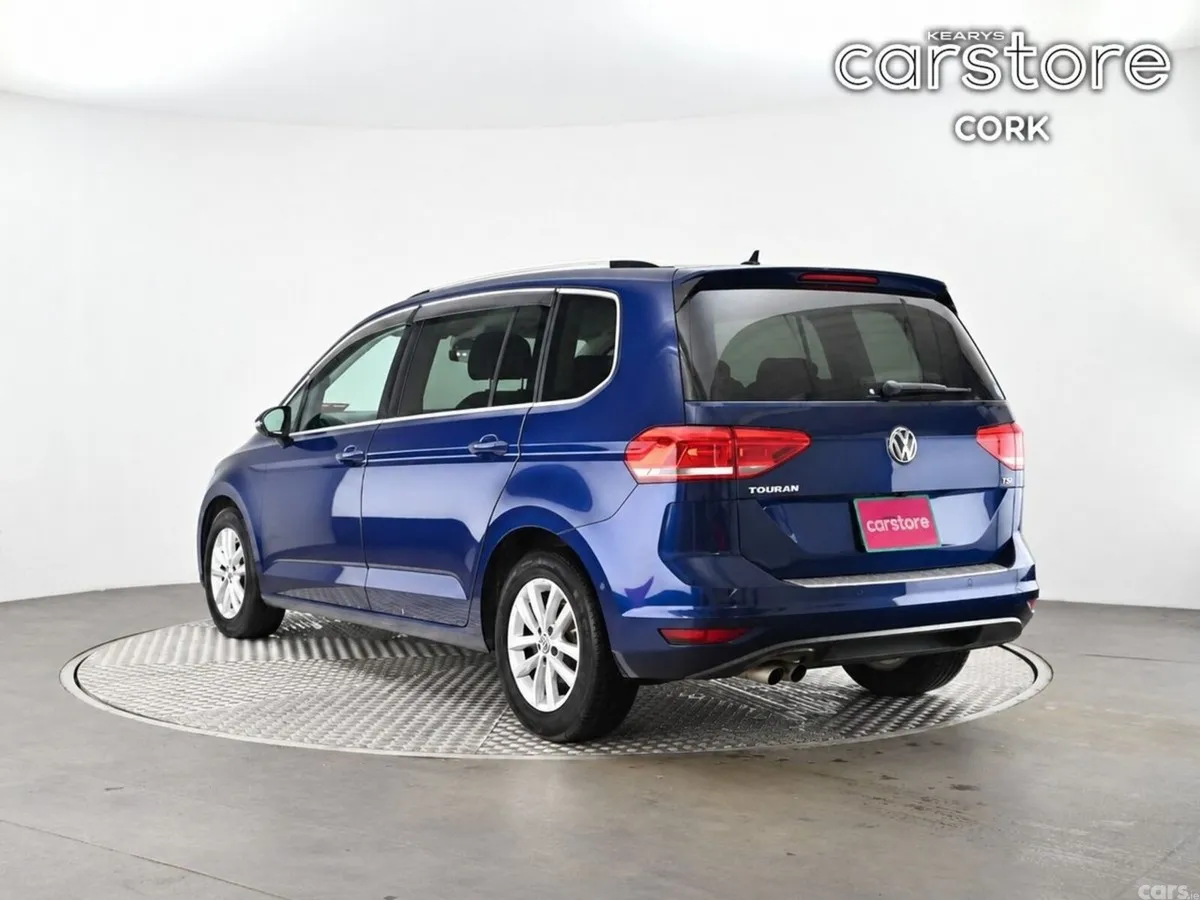 Volkswagen Touran MPV, Petrol, 2018, Blue