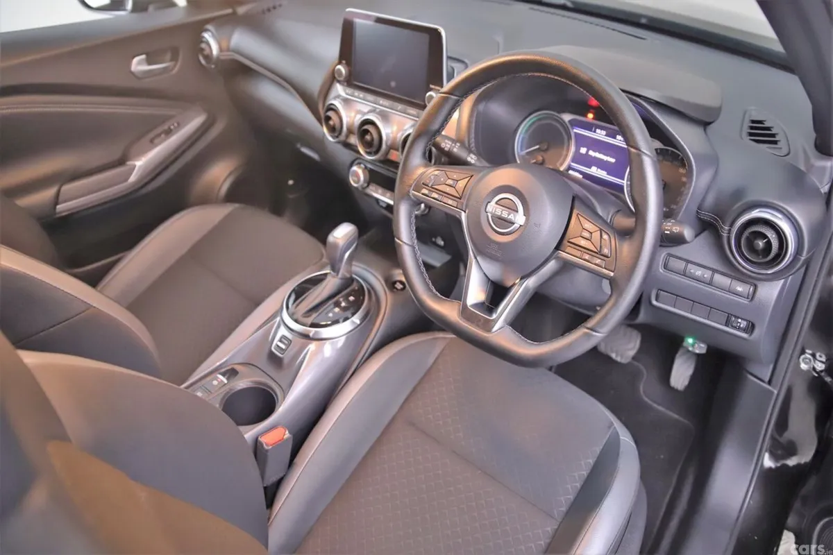 Nissan Juke SUV, Petrol Hybrid, 2024, Black