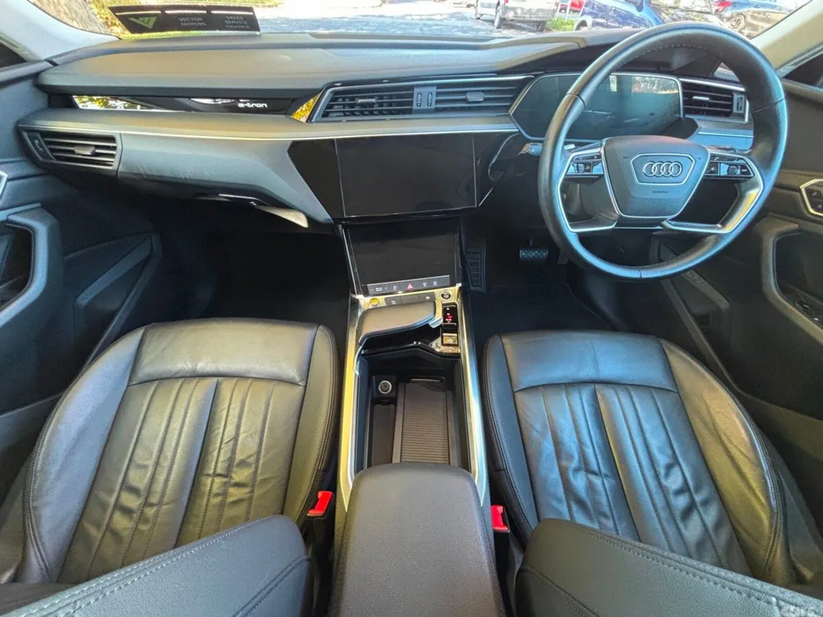 Audi e-tron SUV, Electric, 2021, Black