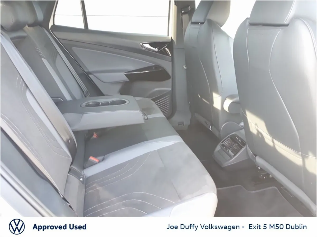 Volkswagen ID.5 Estate, Electric, 2024, White