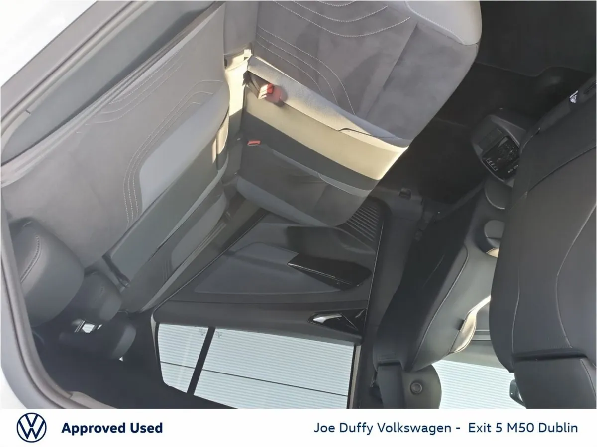 Volkswagen ID.5 Estate, Electric, 2024, White