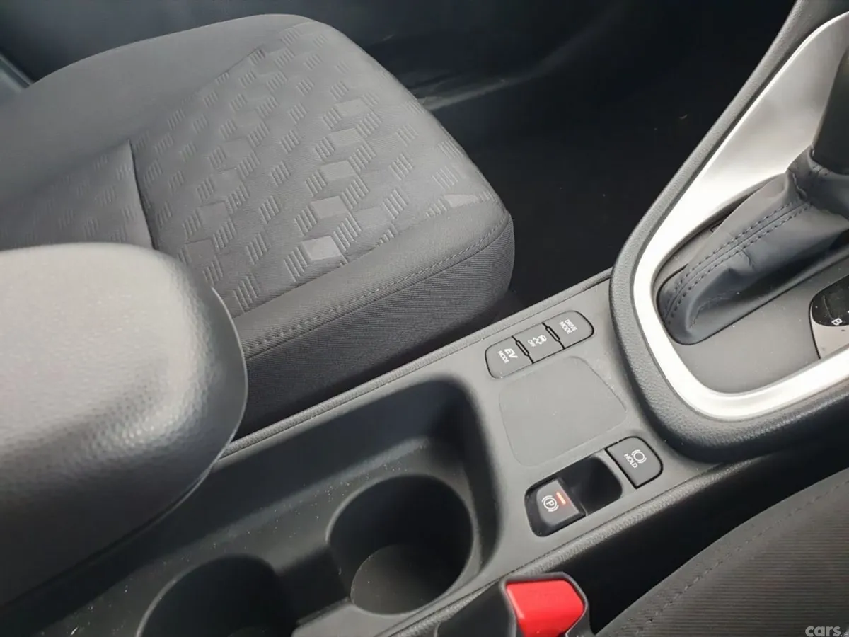 Toyota Yaris Hatchback, Petrol Hybrid, 2024, White