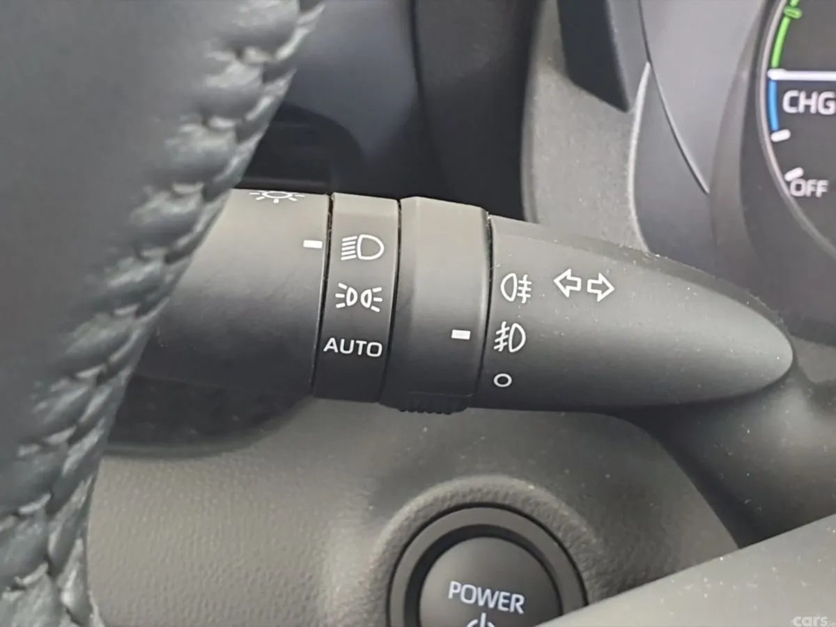 Toyota Yaris Hatchback, Petrol Hybrid, 2024, White