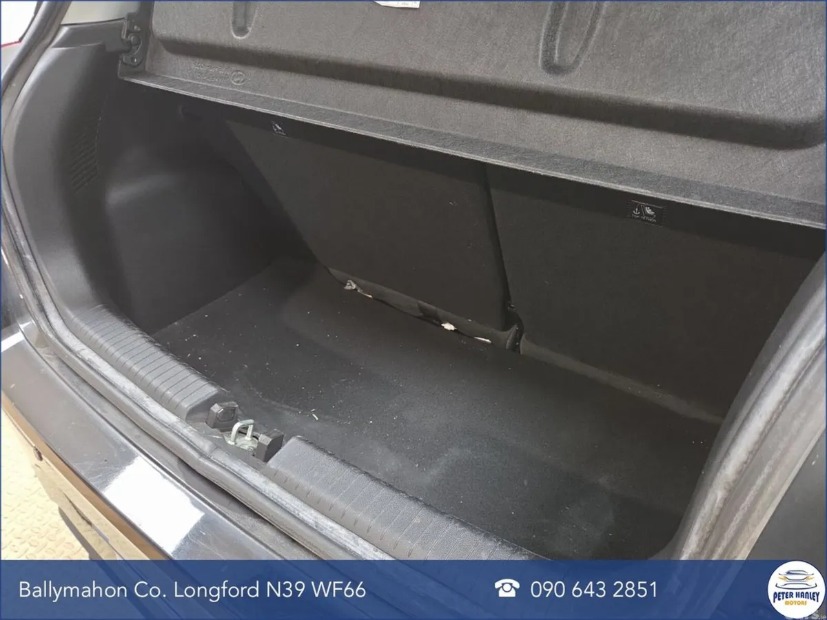 Hyundai i10 Hatchback, Petrol, 2021, Black