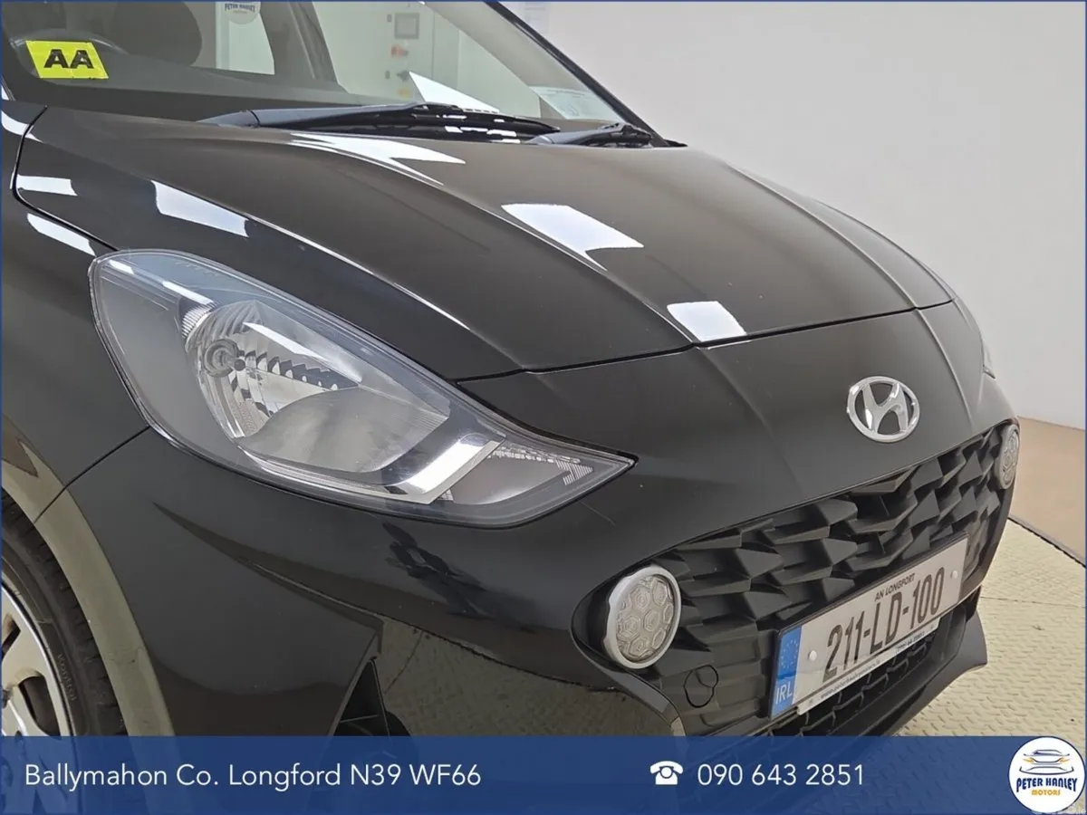 Hyundai i10 Hatchback, Petrol, 2021, Black