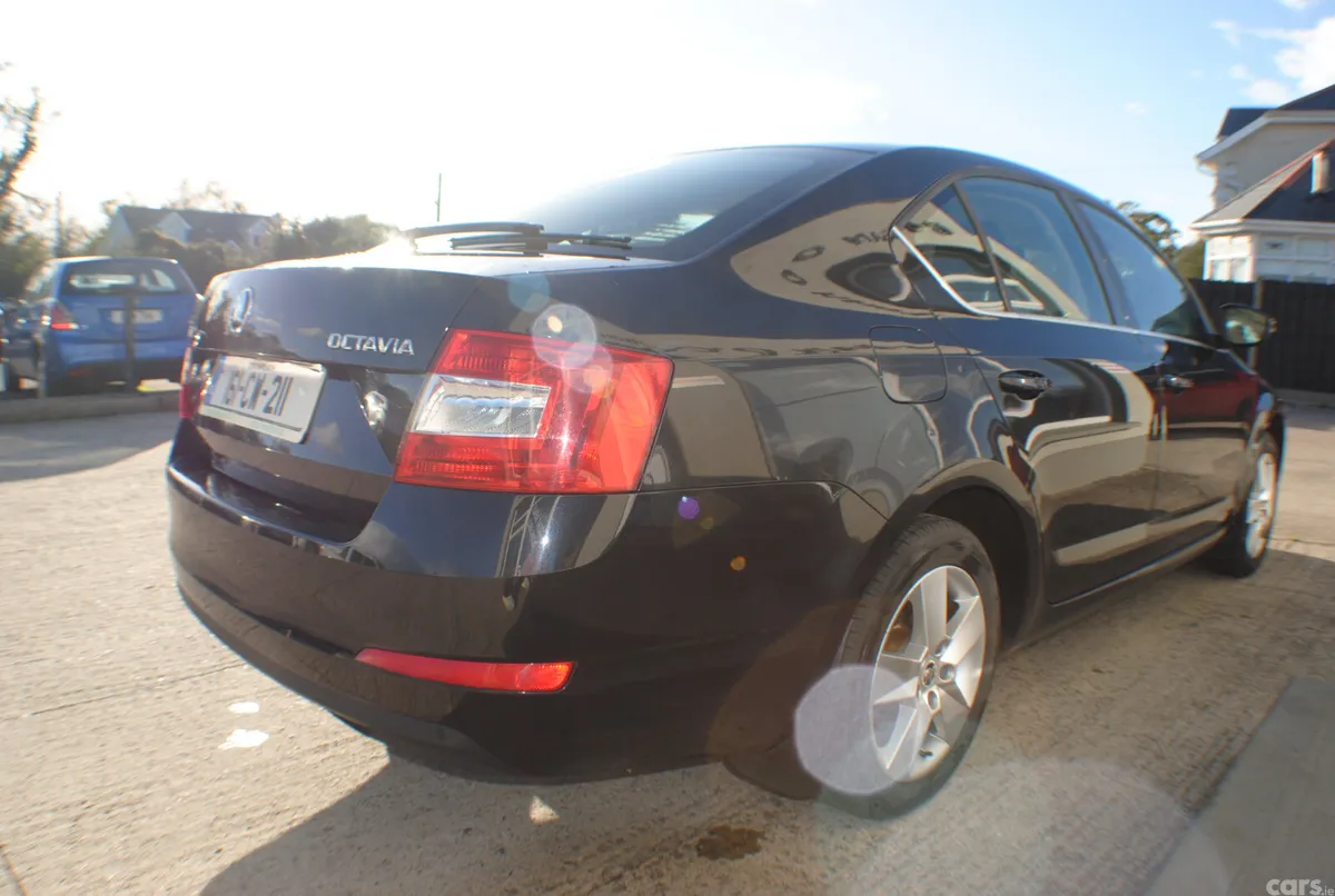 Skoda Octavia Saloon, Diesel, 2016, Black
