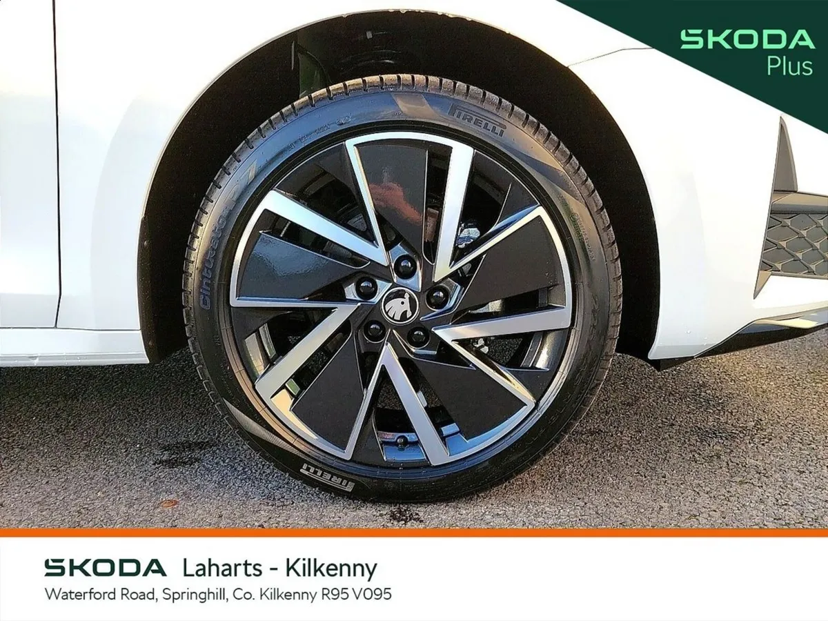 Skoda Octavia Saloon, Diesel, 2026, White