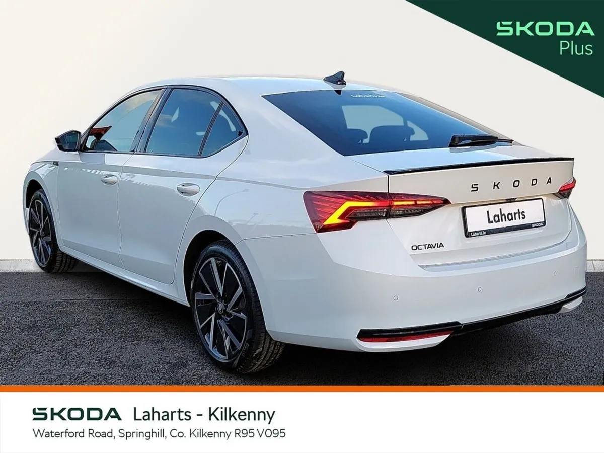 Skoda Octavia Saloon, Diesel, 2026, White