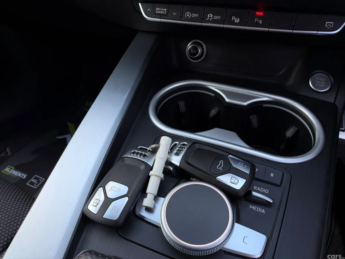 Audi A4 Saloon, Petrol, 2016, Black