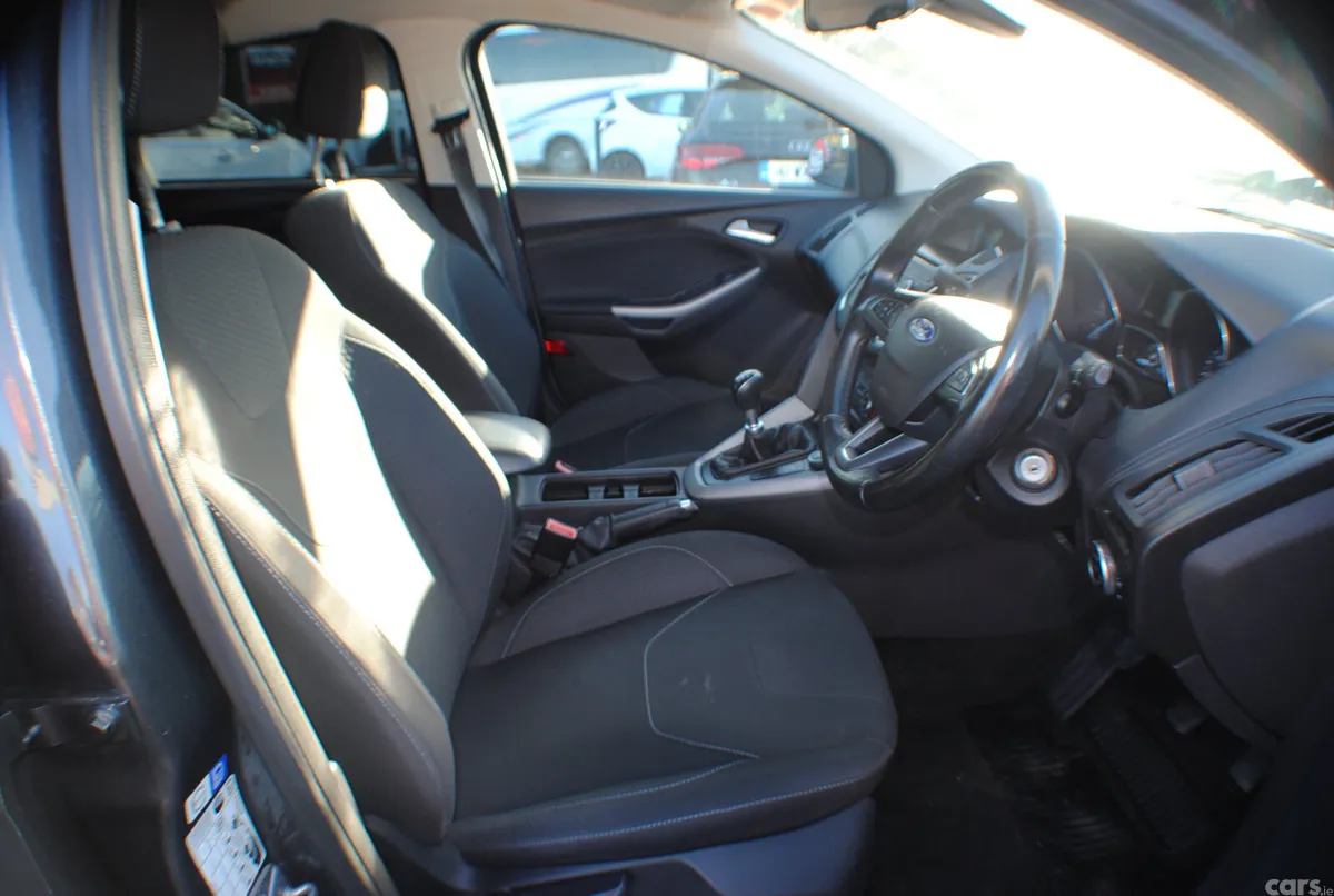 Ford Focus Hatchback, Diesel, 2015, Grey