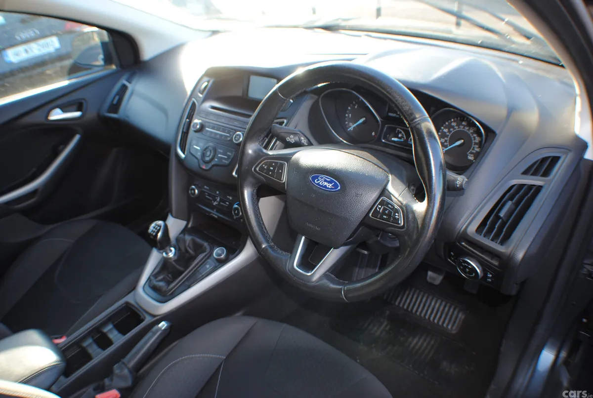 Ford Focus Hatchback, Diesel, 2015, Grey