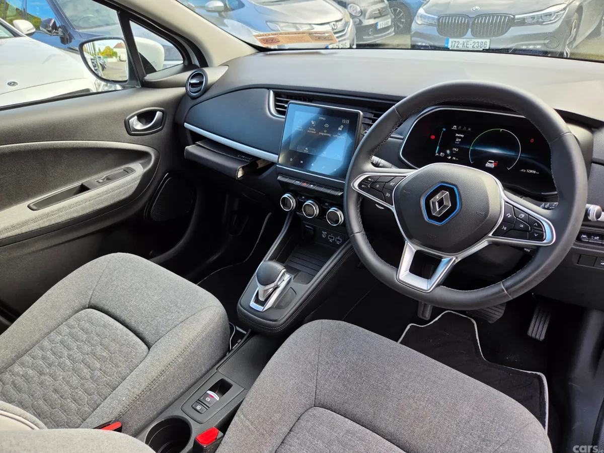 Renault Zoe Hatchback, Electric, 2020, White