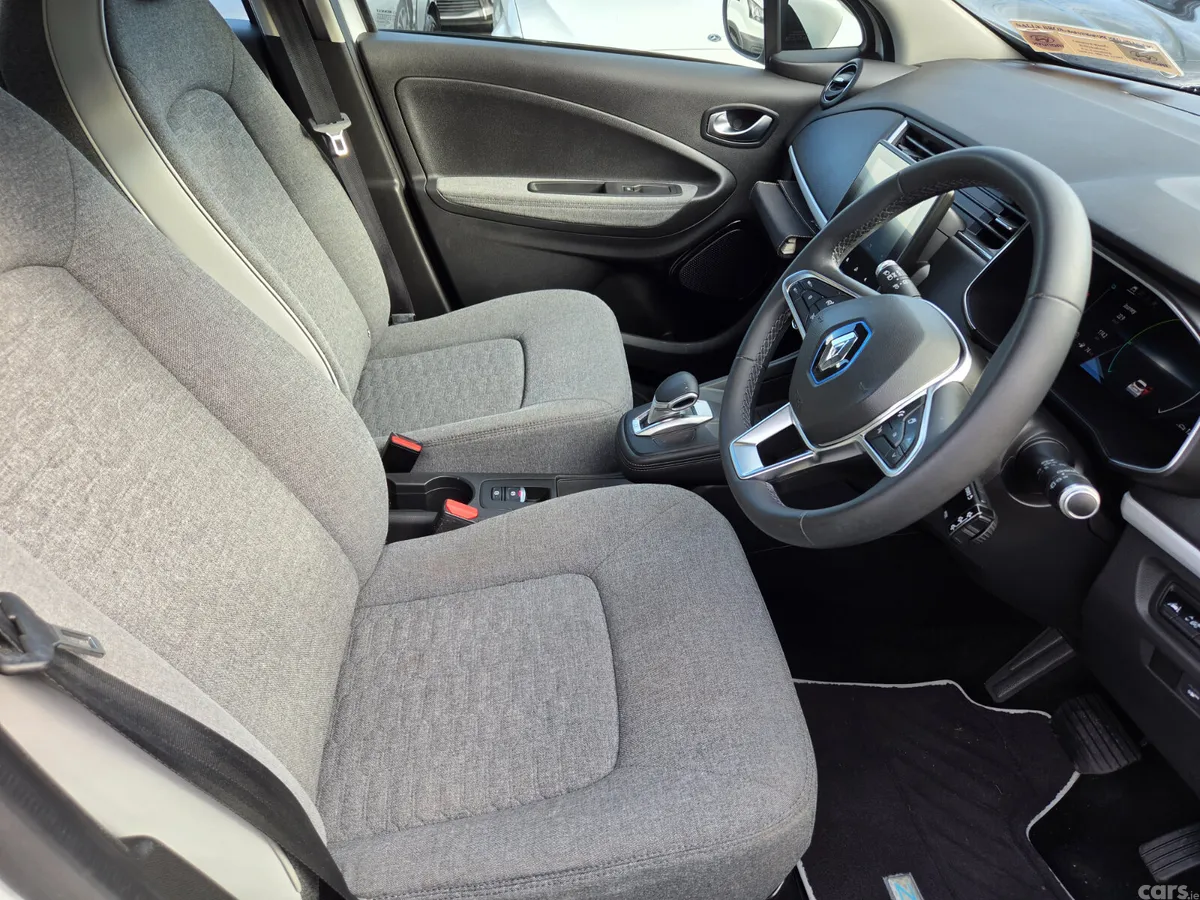 Renault Zoe Hatchback, Electric, 2020, White