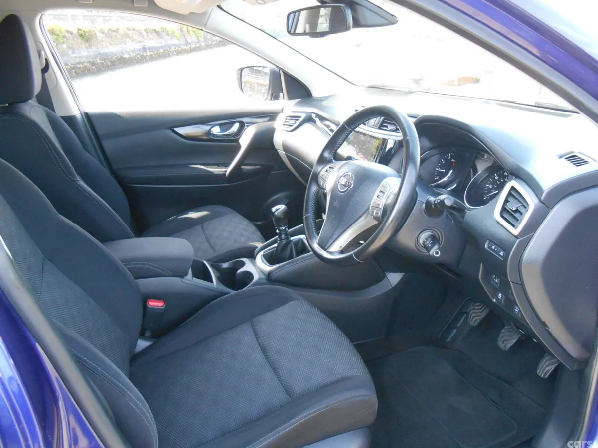 Nissan Qashqai Hatchback, Petrol, 2016, Blue