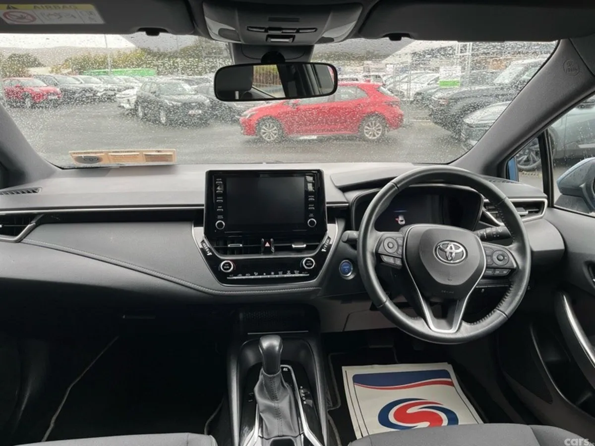 Toyota Corolla Hatchback, Petrol Hybrid, 2021, Blue