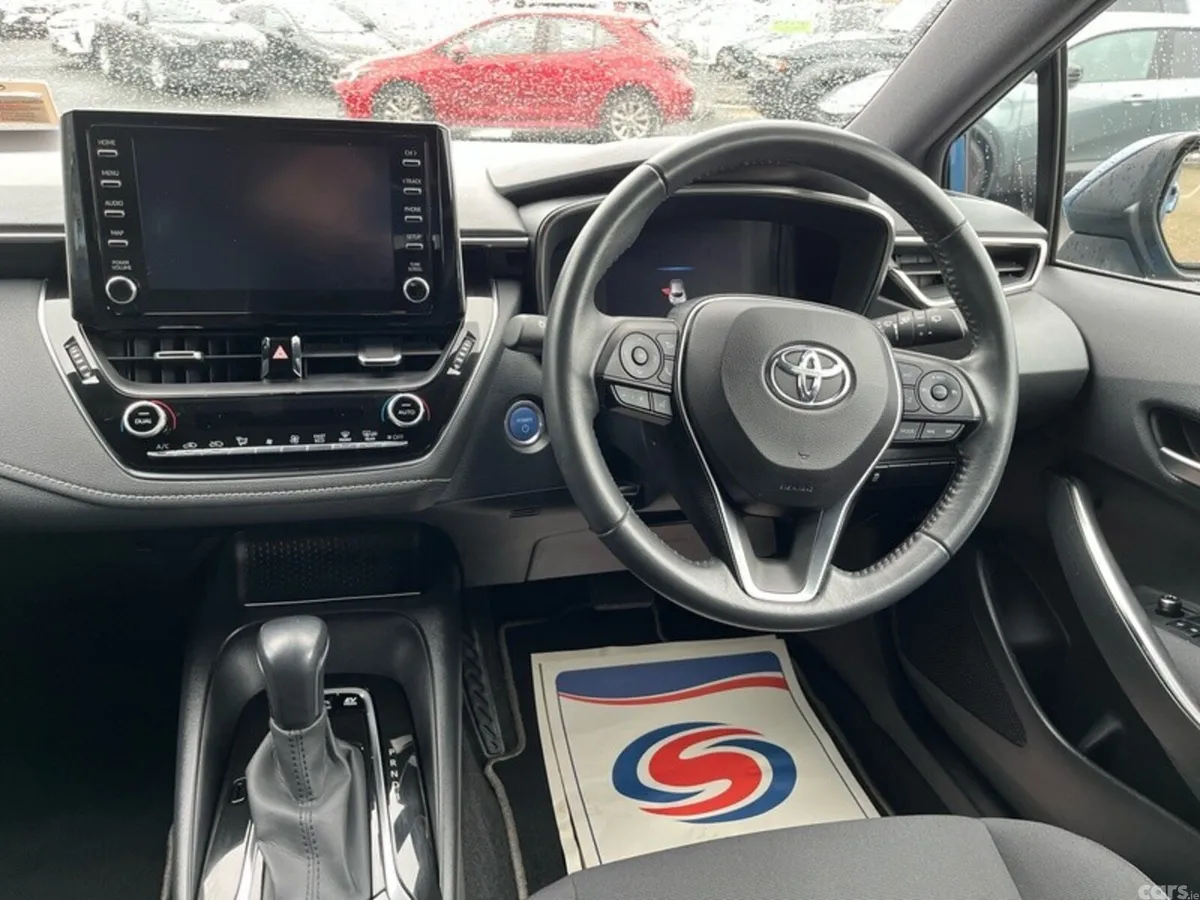 Toyota Corolla Hatchback, Petrol Hybrid, 2021, Blue