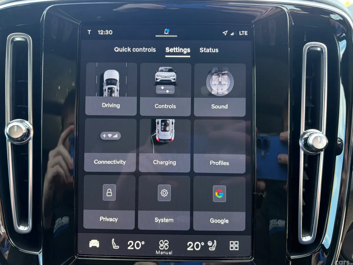 Volvo XC40 SUV, Electric, 2023, White