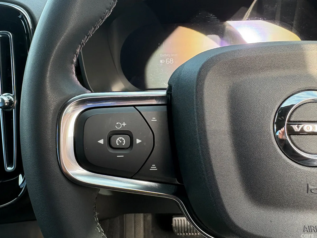 Volvo XC40 SUV, Electric, 2023, White