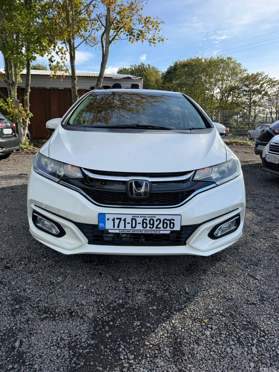 Honda Fit Hatchback, Petrol Hybrid, 2017, White