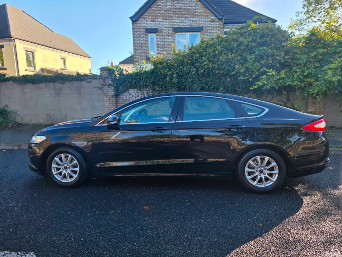 Ford Mondeo Hatchback, Diesel, 2017, Black