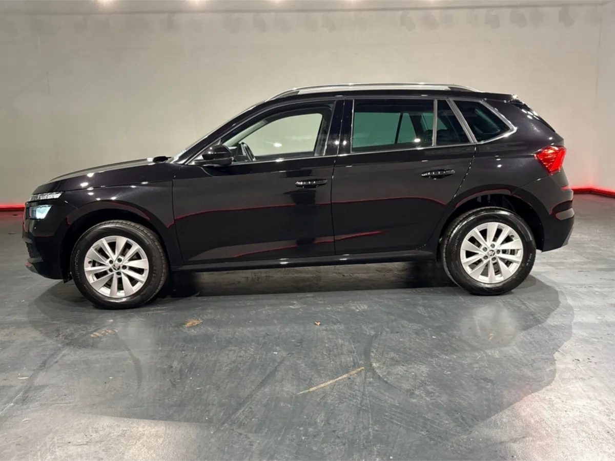 Skoda Kamiq Hatchback, Petrol, 2023, Black