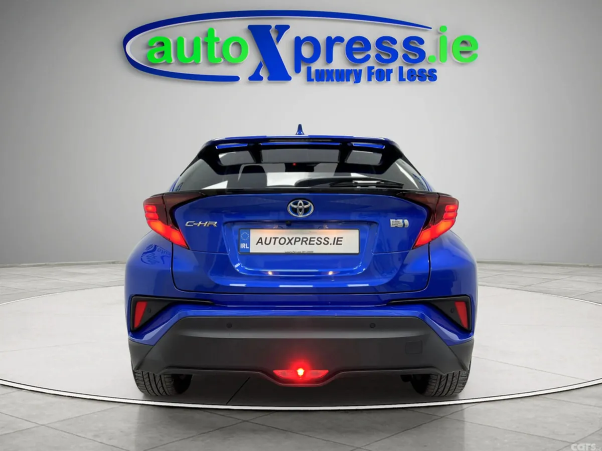 Toyota C-HR SUV, Petrol Hybrid, 2021, Blue