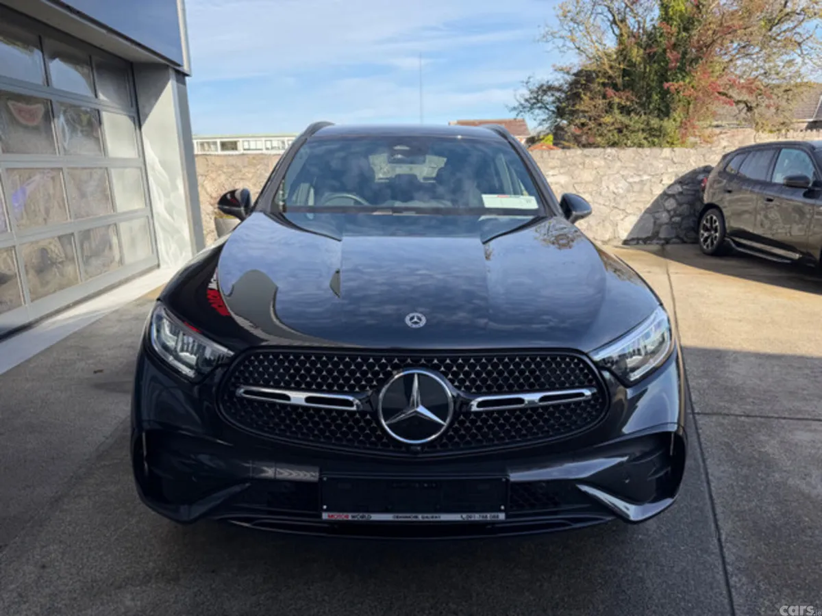 Mercedes-Benz GLC SUV, Petrol Plug-in Hybrid, 2025, Grey