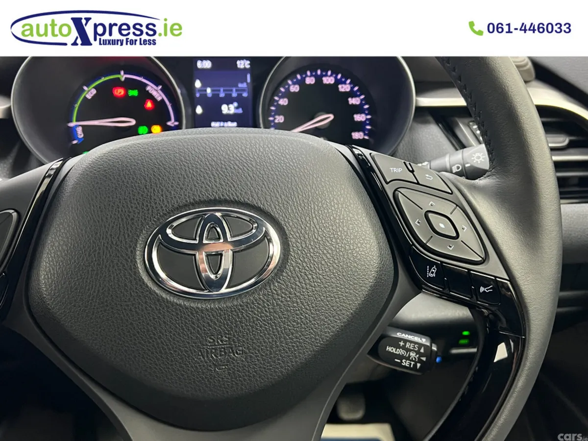 Toyota C-HR SUV, Petrol Hybrid, 2021, Blue