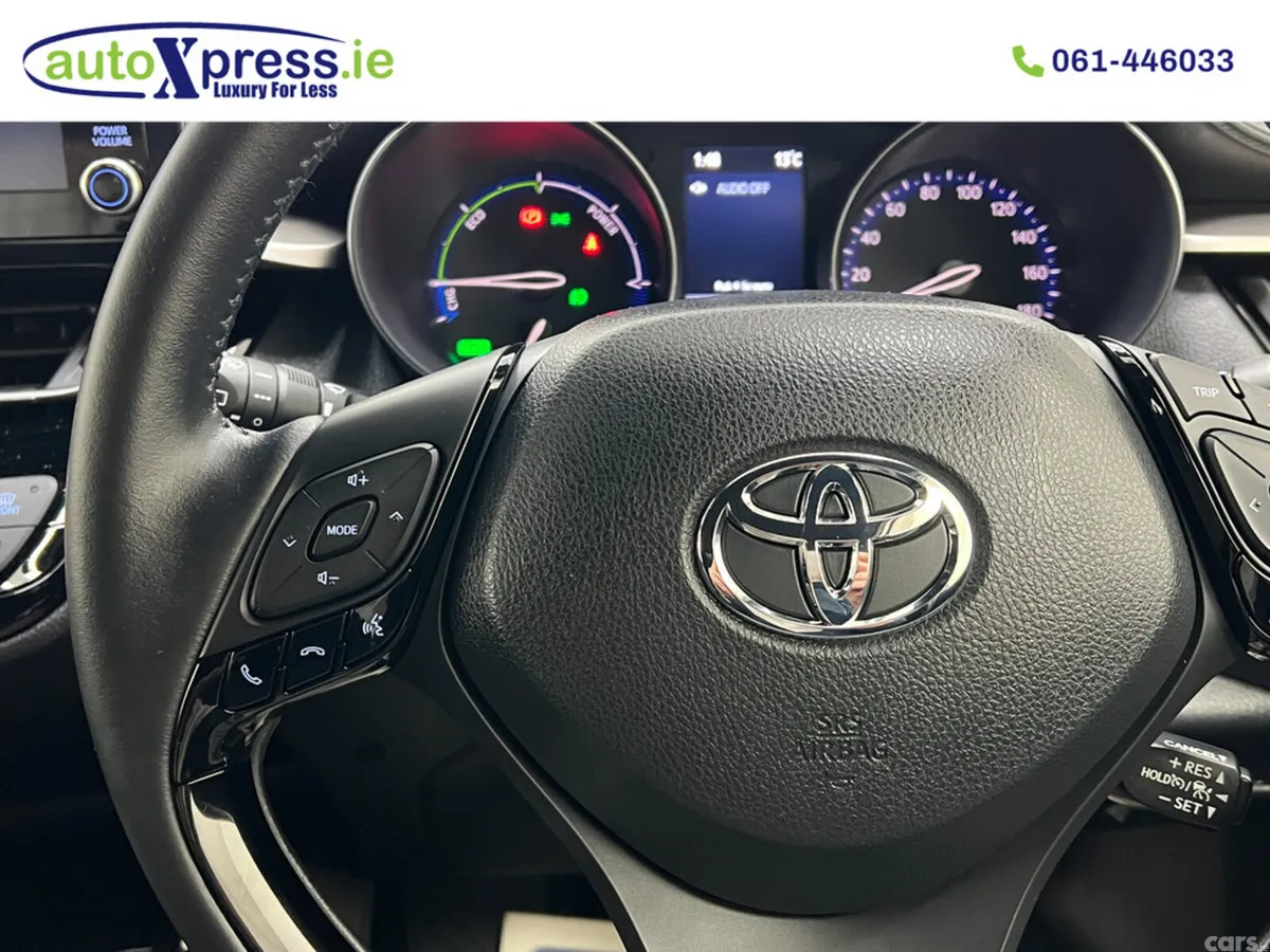 Toyota C-HR SUV, Petrol Hybrid, 2021, White