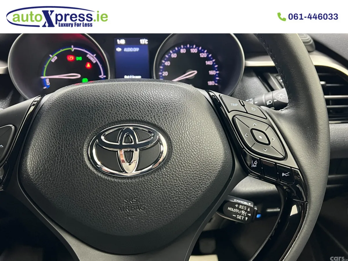 Toyota C-HR SUV, Petrol Hybrid, 2021, White