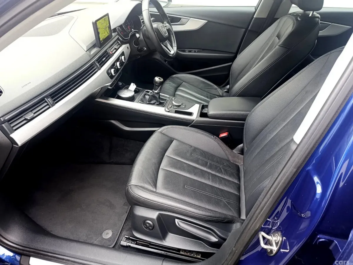 Audi A4 Saloon, Diesel, 2017, Blue
