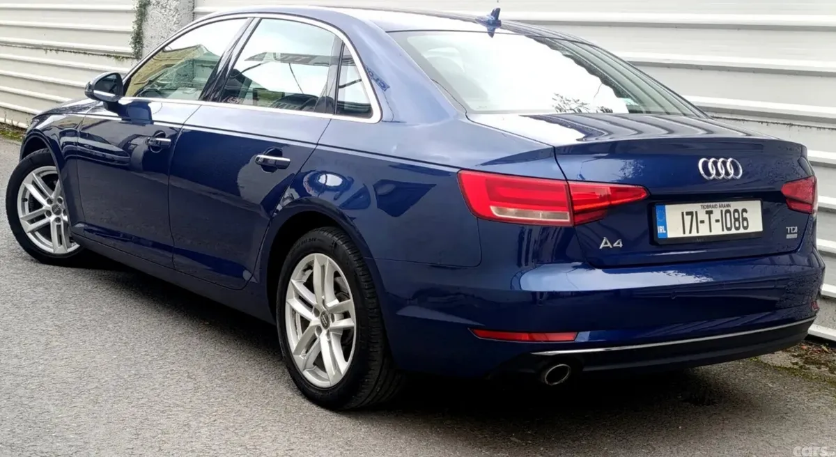 Audi A4 Saloon, Diesel, 2017, Blue