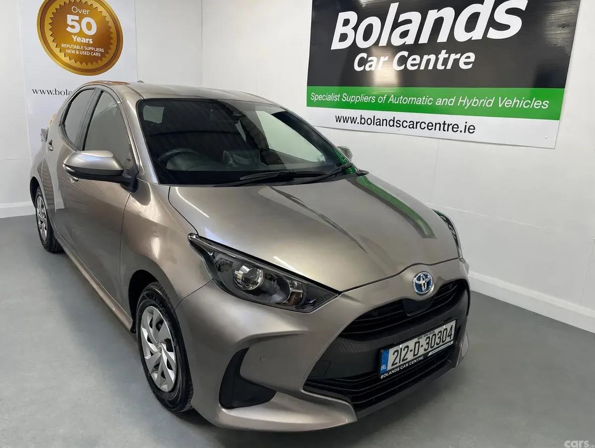 Toyota Yaris Hatchback, Petrol Hybrid, 2021, Brown