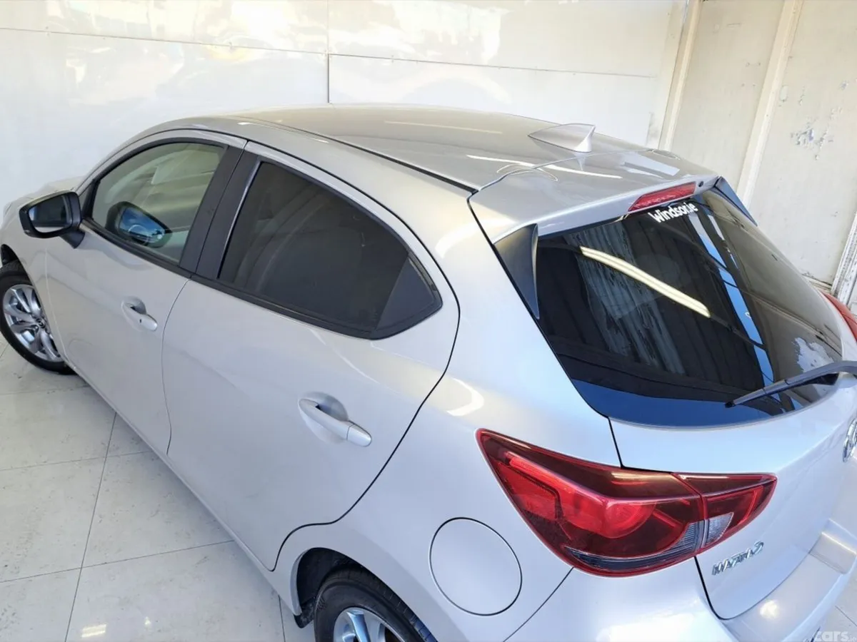 Mazda Mazda2 Hatchback, Petrol, 2023, Gold