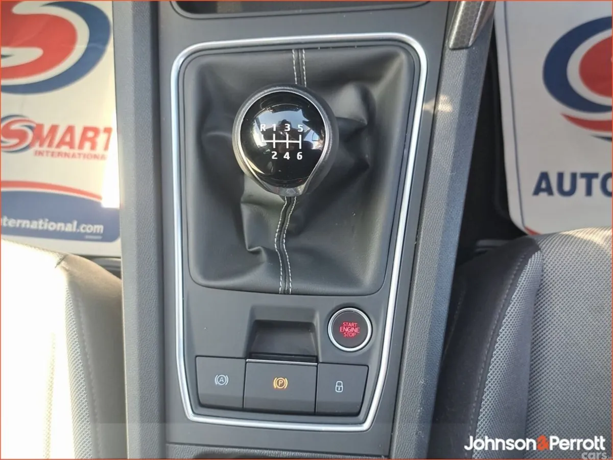 SEAT Leon Estate, Petrol, 2024, Blue