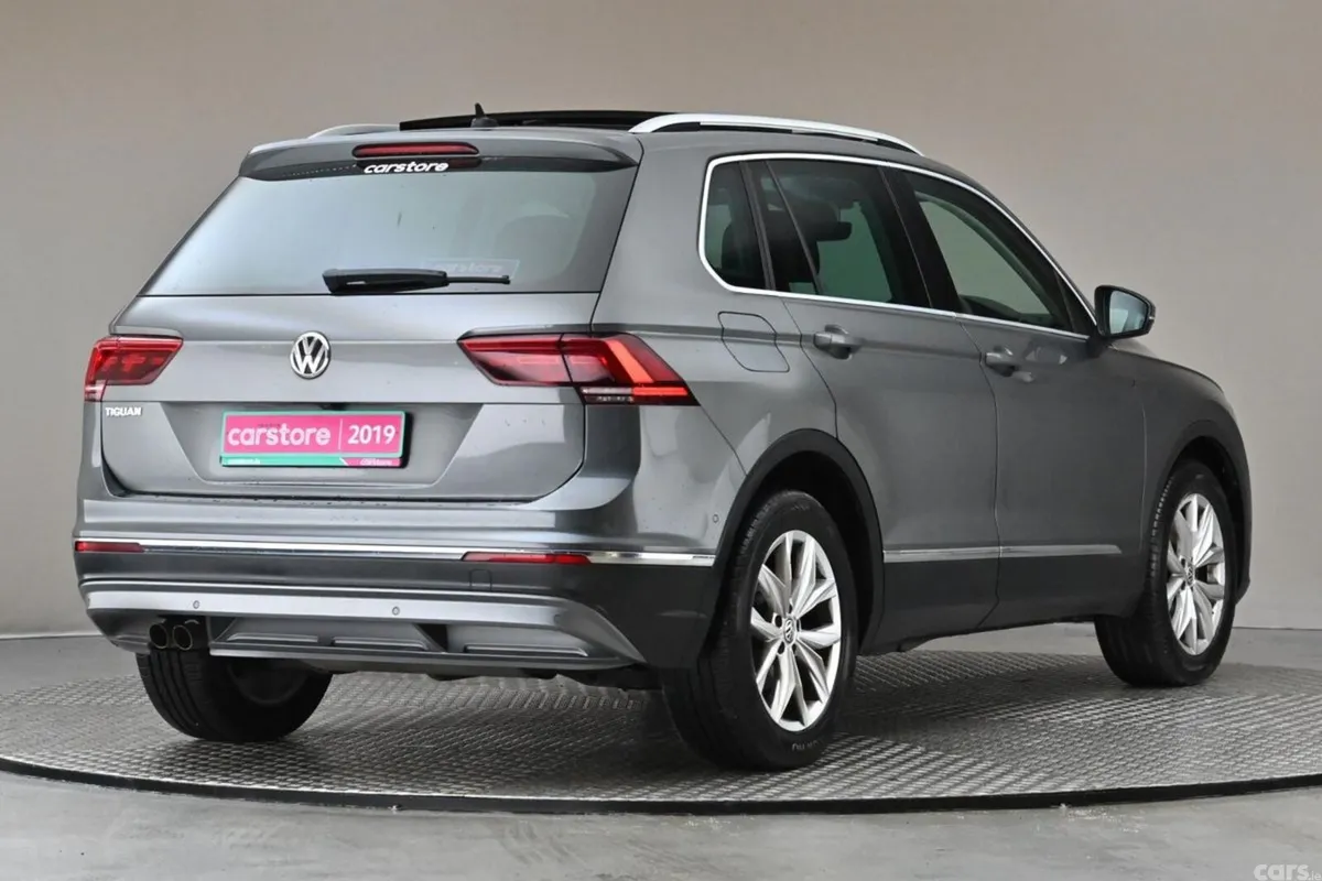 Volkswagen Tiguan SUV, Petrol, 2019, Grey