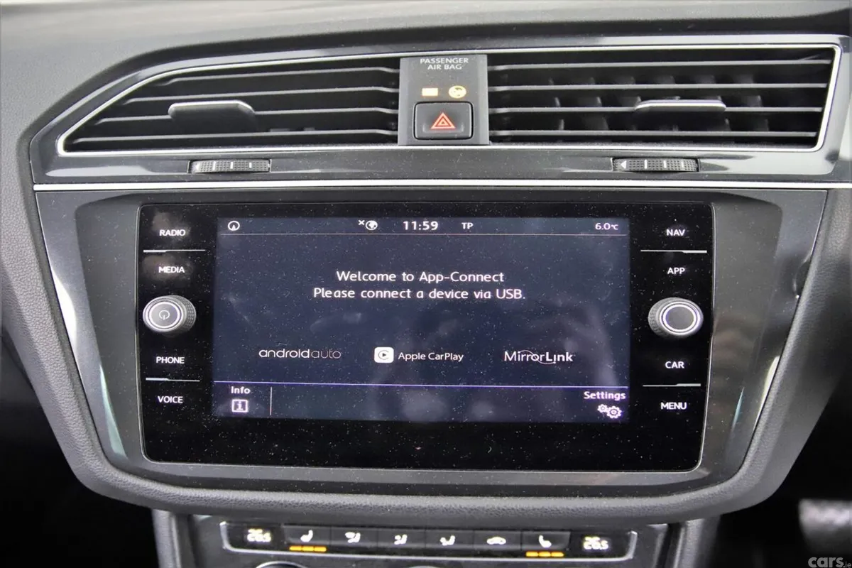 Volkswagen Tiguan SUV, Petrol, 2019, Grey