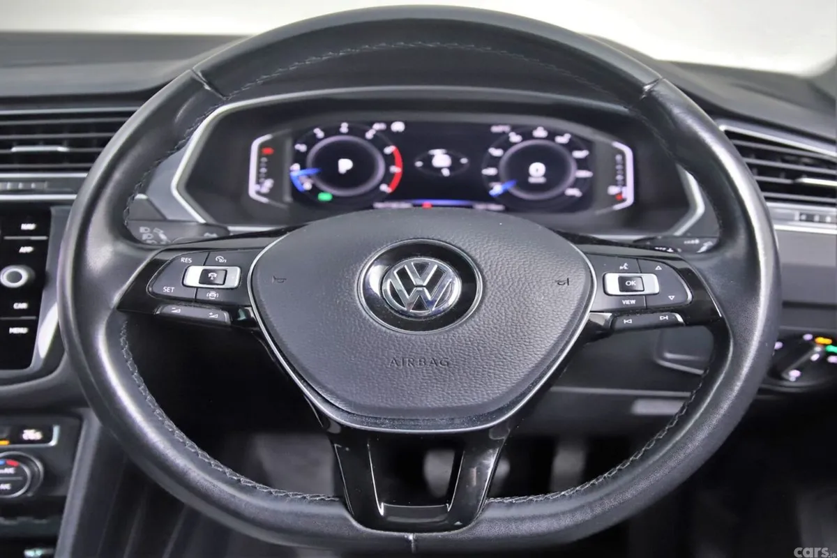 Volkswagen Tiguan SUV, Petrol, 2019, Grey