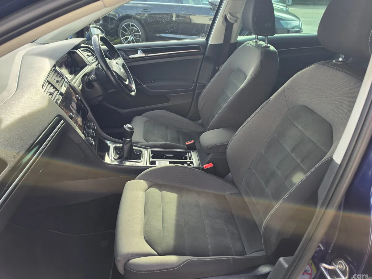 Volkswagen Golf Hatchback, Diesel, 2018, Blue