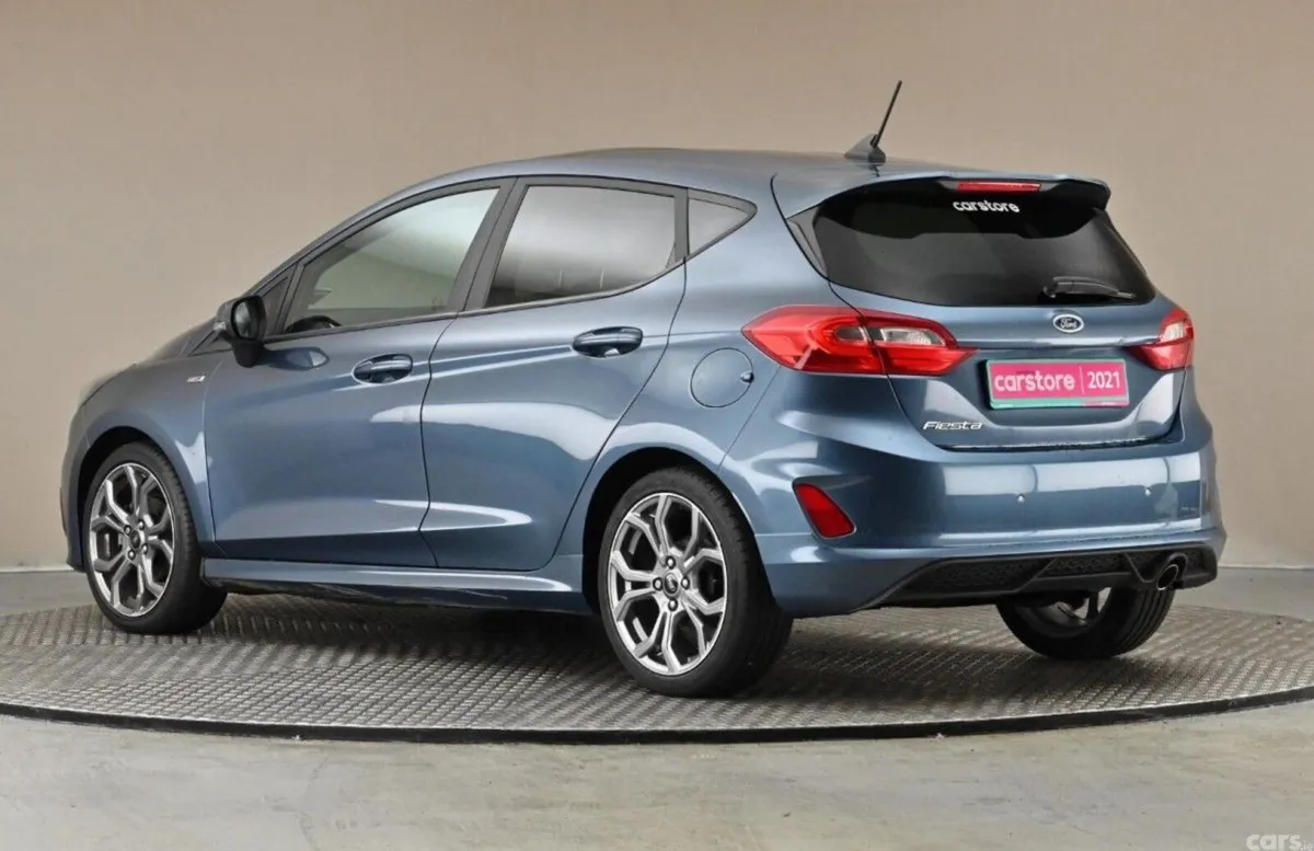 Ford Fiesta Hatchback, Petrol, 2021, Blue