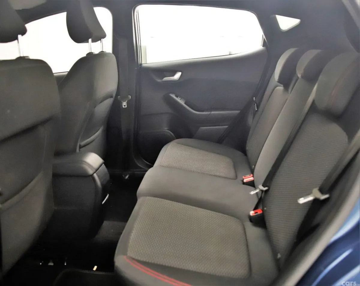 Ford Fiesta Hatchback, Petrol, 2021, Blue