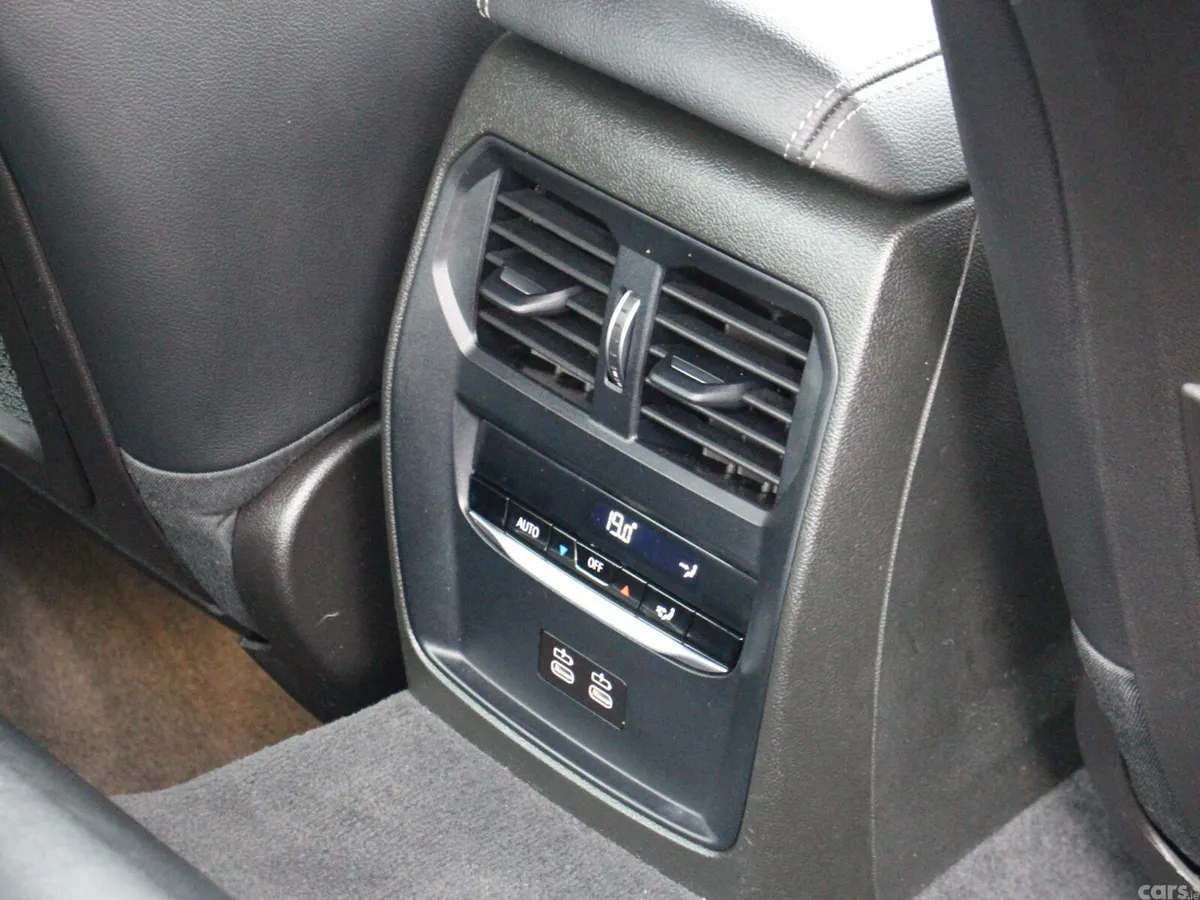 BMW 3-Series Saloon, Petrol Hybrid, 2023, Black