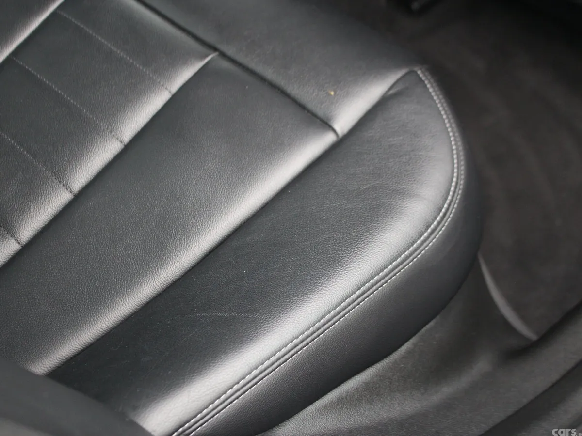 BMW 3-Series Saloon, Petrol Hybrid, 2023, Black