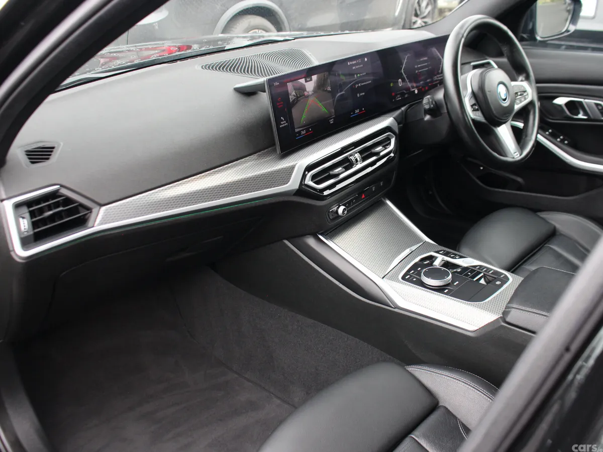 BMW 3-Series Saloon, Petrol Hybrid, 2023, Black
